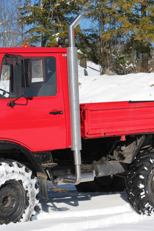 Obermueller-Auspuff-Hoch-Unimog-gr-2-1