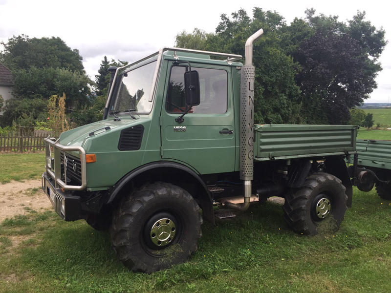Obermueller-Auspuff-Hoch-Unimog-gr-3-1