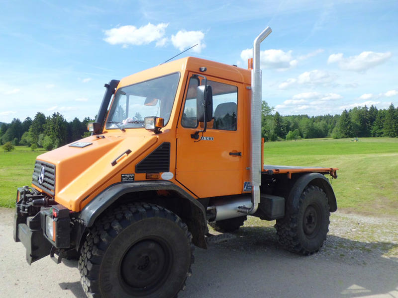 Obermueller-Auspuff-Hoch-Unimog-gr-6-1