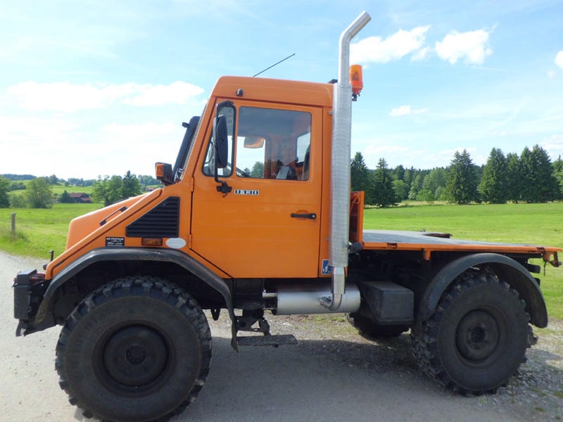 Obermueller-Auspuff-Hoch-Unimog-gr-7-1