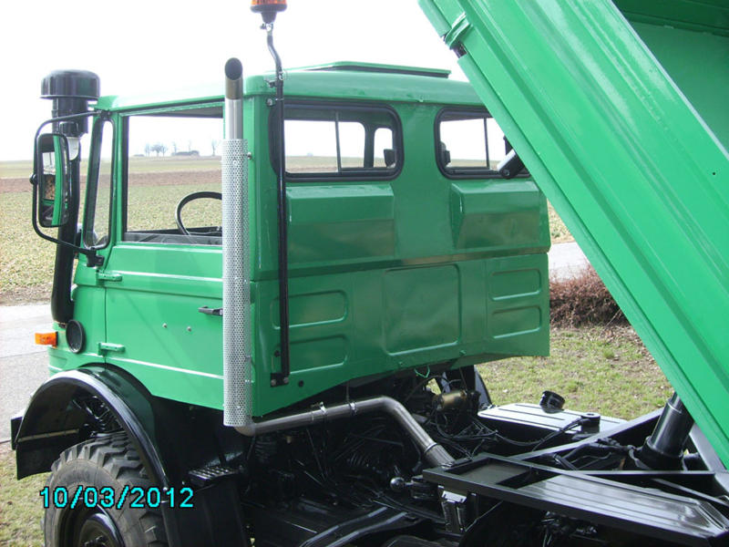 Obermueller-Auspuff-Hoch-Unimog-kl-2-1