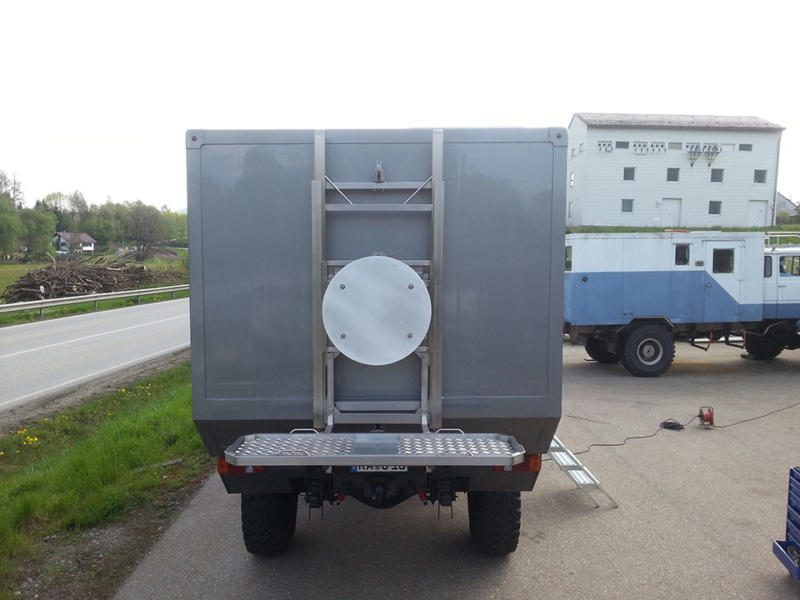 Obermueller-Hecktraeger-10-1