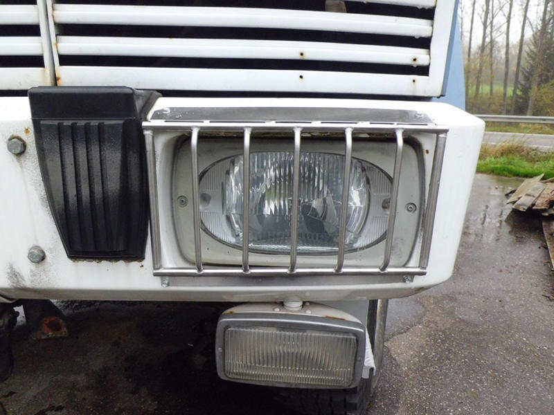 Obermueller-Scheinwerferschutzgitter-1-1