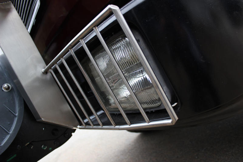 Obermueller-Scheinwerferschutzgitter-2-1